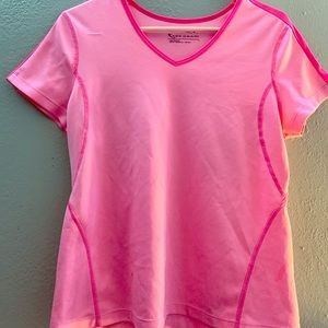 nice active tee!😁